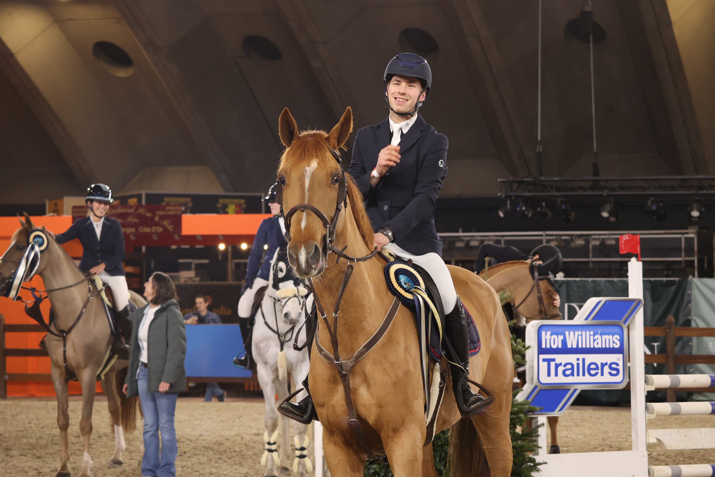 Niki Geenens & Gilles Van Daele triomferen in seniorenfinale van Jumping Mechelen Indoor Masters!