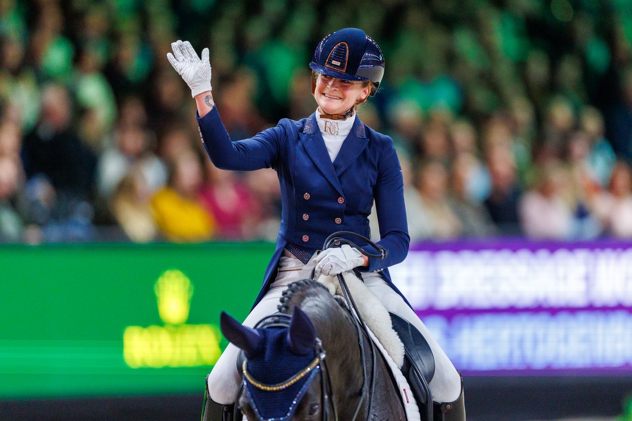 Glamourdale delft het onderspit na optreden Zonik Plus! Marieke van der Putten glundert op Grand Pri