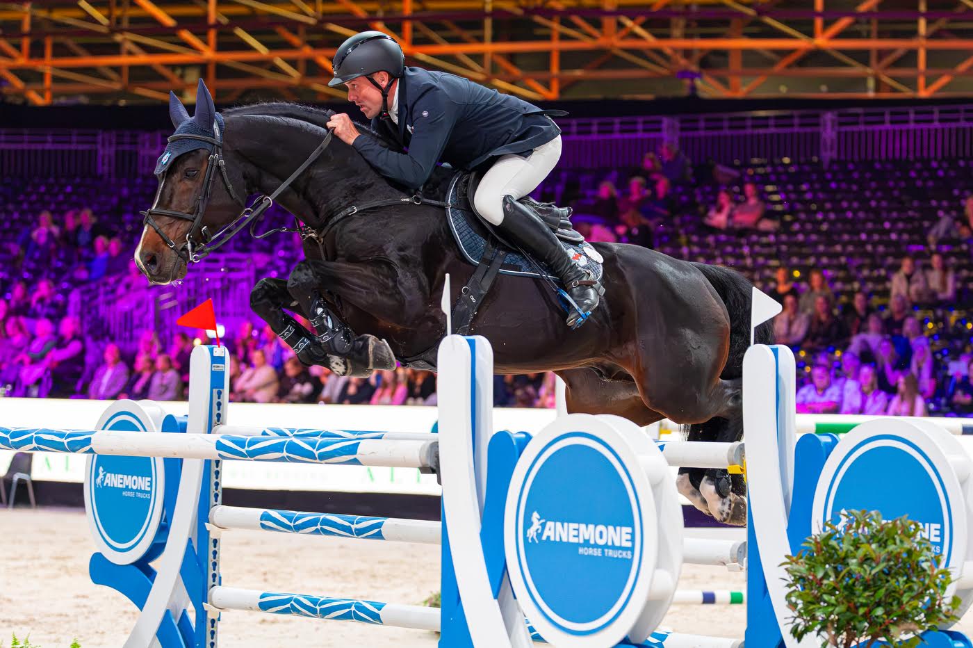 Piet Raijmakers Jr. overklast concurrentie in Leeuwarden! 