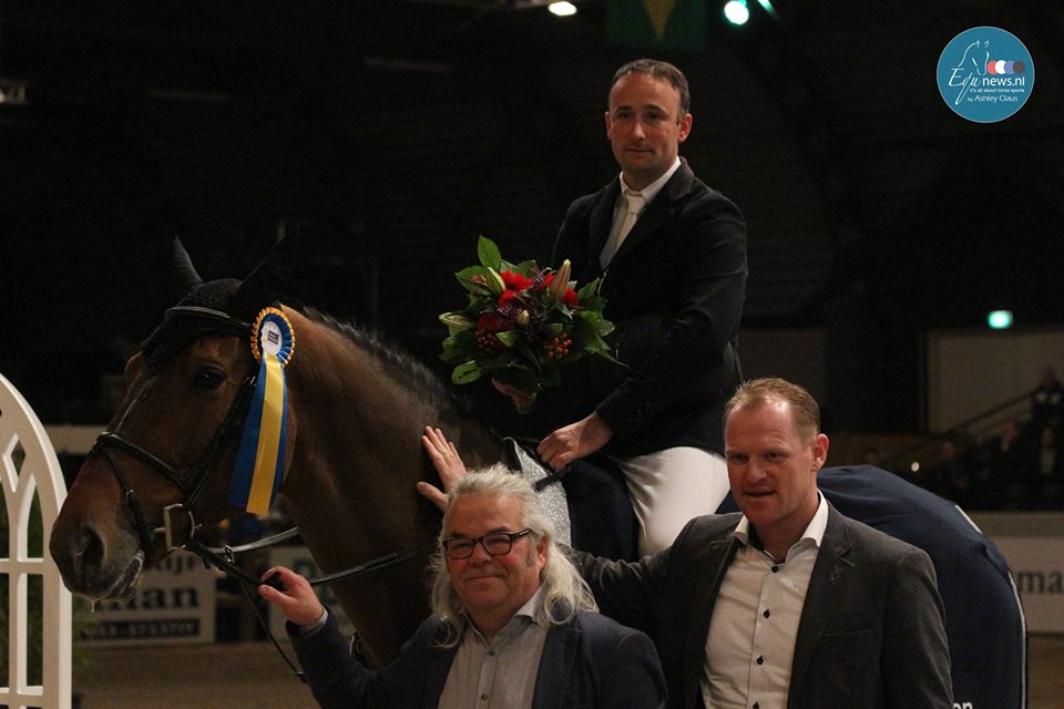 Karel Cox op 1 en Pieter Devos op 3 in de Young Horses finale
