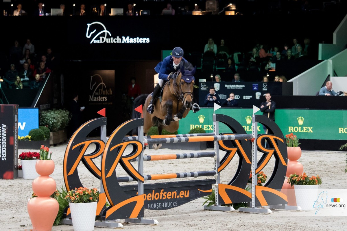 Deusser wins CSI5* LR of Doha with cool and collected jump-off round