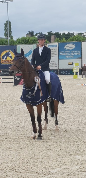 Mathias Hazebroek snelt naar winst in Young Horses finale Bonheiden