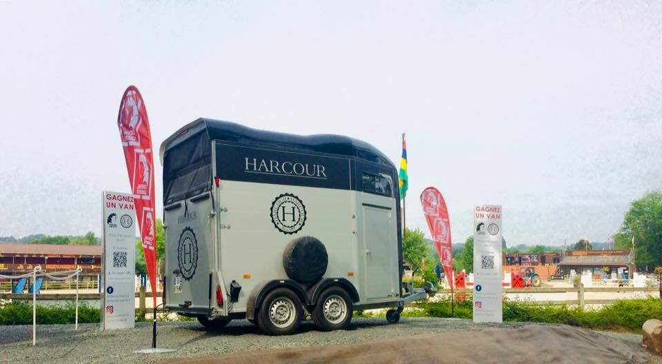 #JumpingSMS schenkt samen met Harcour een Cheval Liberté trailer weg!