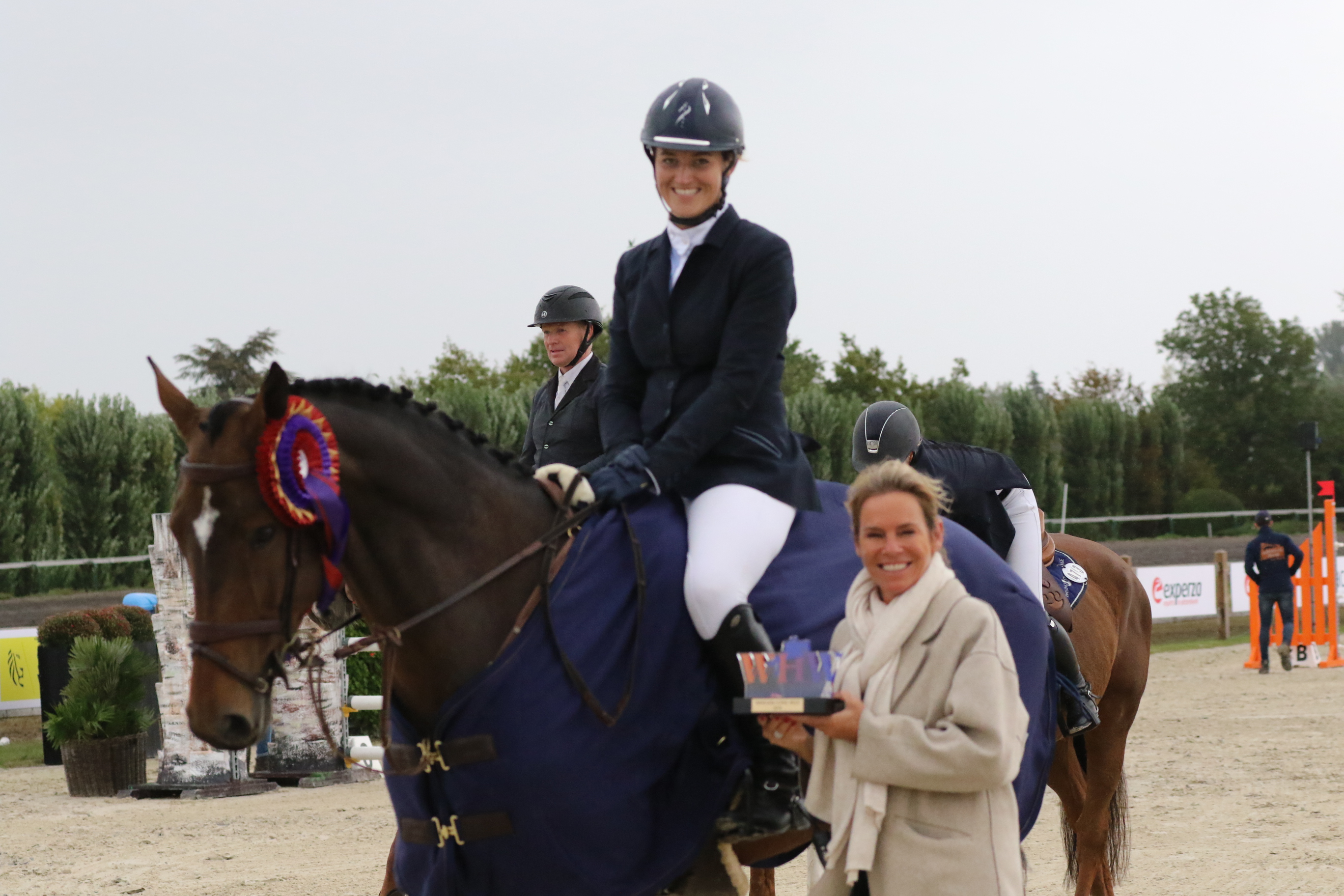 Céline de Cabooter wint laatste CSI1* rubriek van Waregem Horse Week