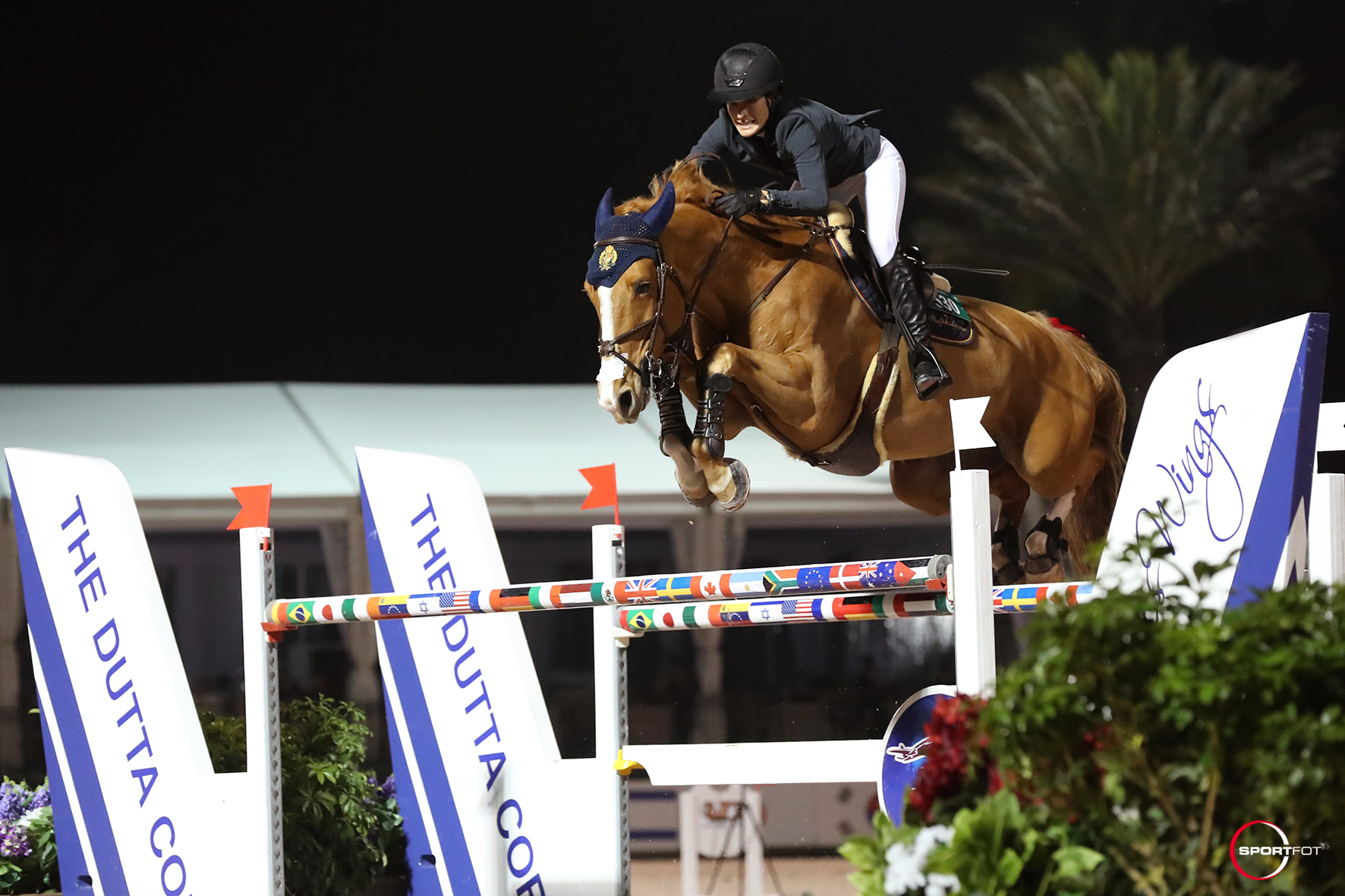 Victorious Valentine’s Day for Jessica Springsteen and Volage du Val Henry
