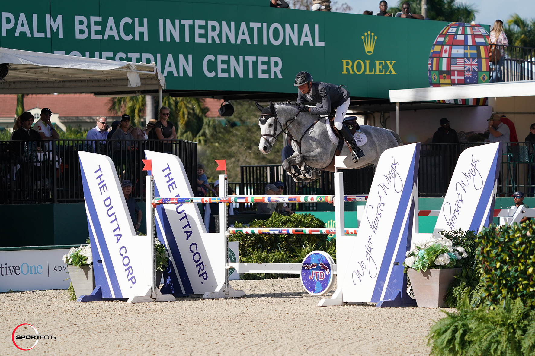 Spencer Smith and Princeton Z Soar to First International Win
