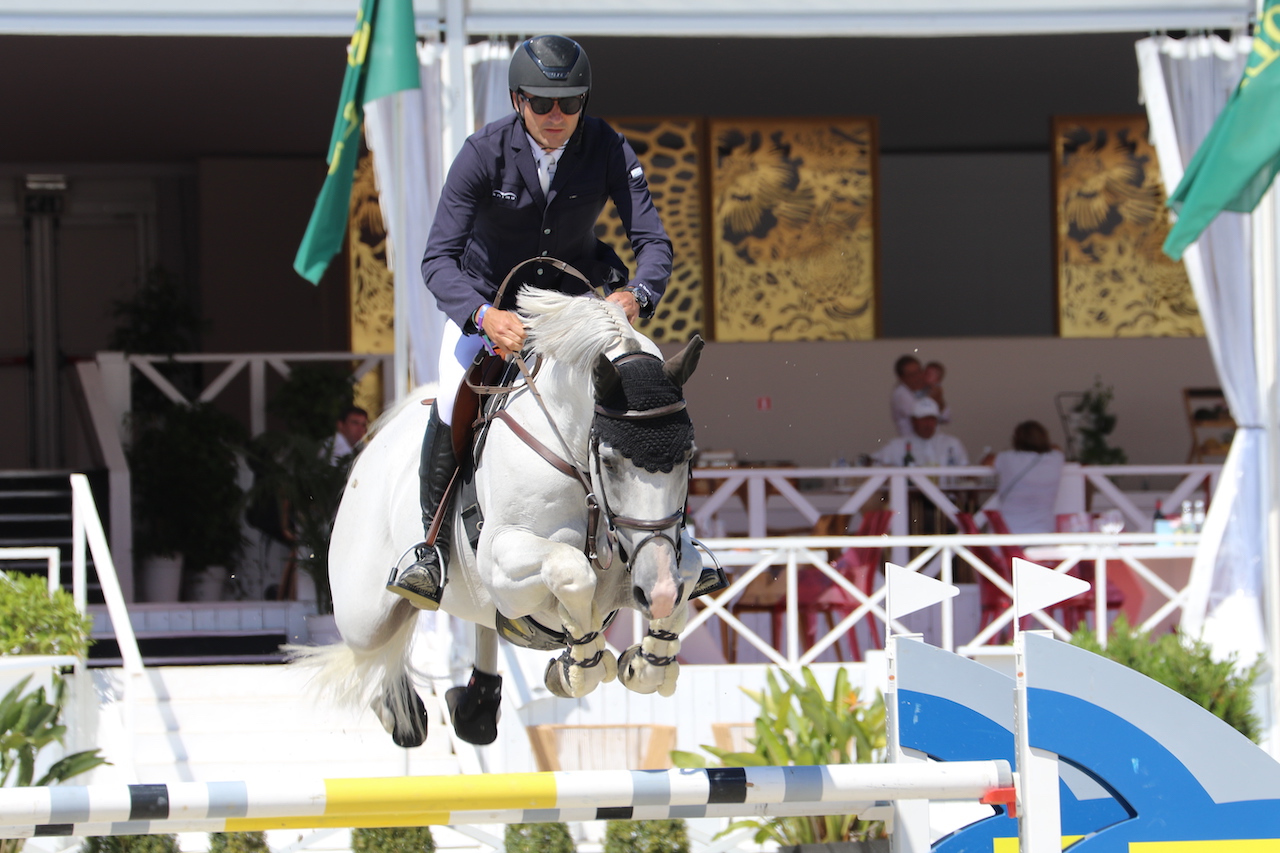 Bucci leaves all competition behind in CSI4* Grand Prix of Vilamoura