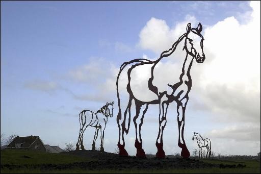 Paardenkunstwerk langs N206 bij Valkenburg gestolen, nog geen spoor van de daders