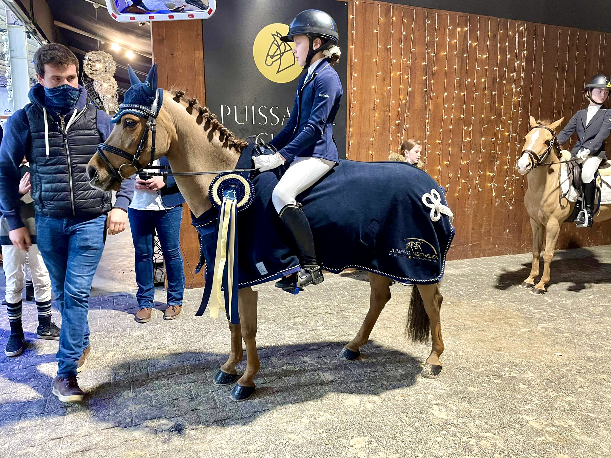 Nationaal kampioen Lotte De Pauw wint de KBC Gouden Teugel Dressuur Pony's BL1