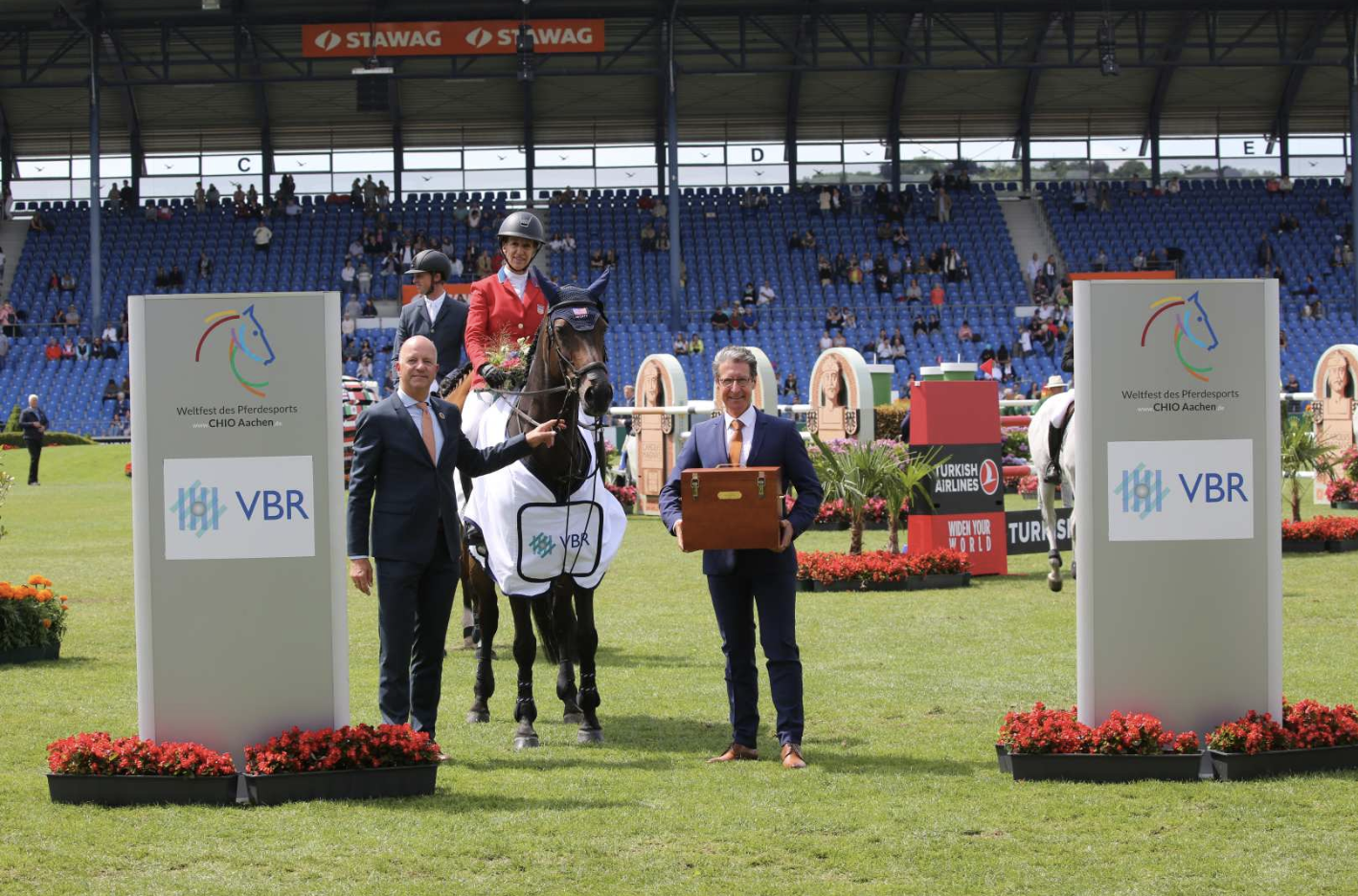 Laura Kraut and Haley win the VBR-Prize at CHIO Aachen: "Her heart is definitely just as big as she is"