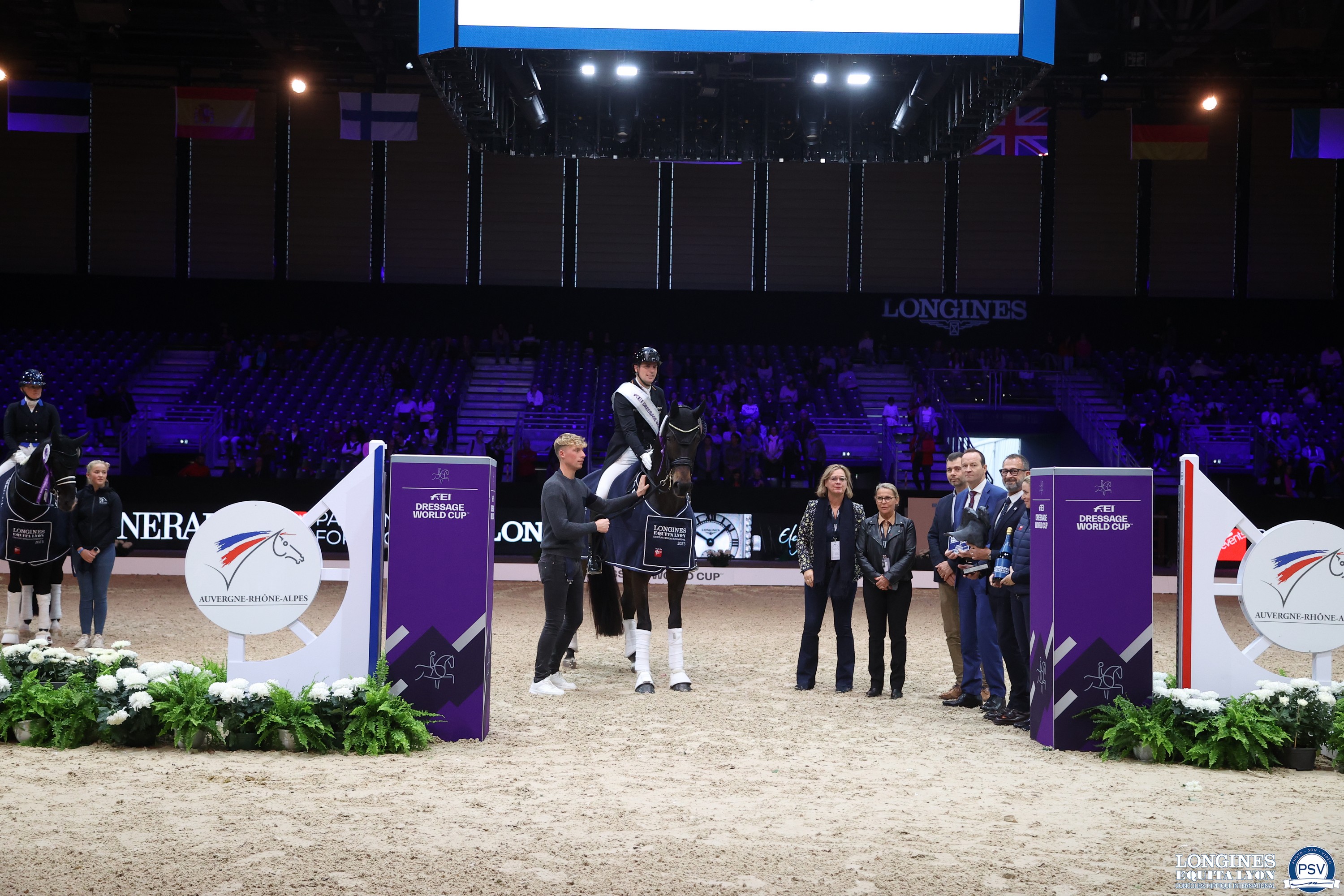Equita Lyon: Frederic Wandres repeats his performance with Bluetooth OLD in FEI World Cup Grand Prix Freestyle