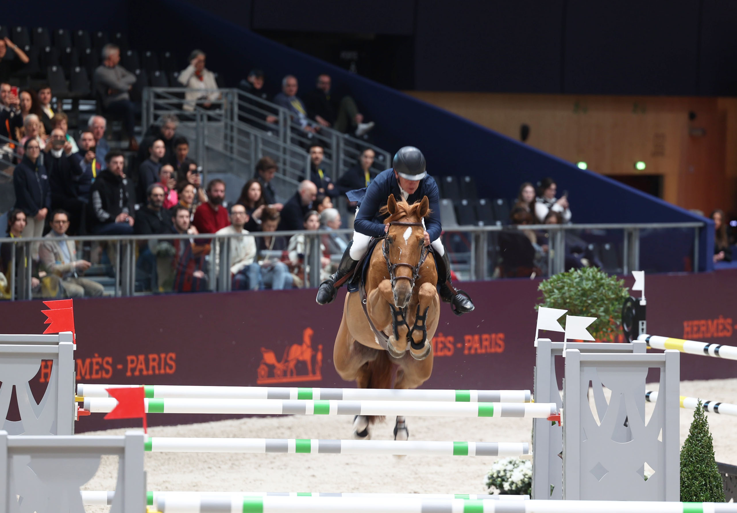 Roger-Yves Bost excites home crowd in Paris!