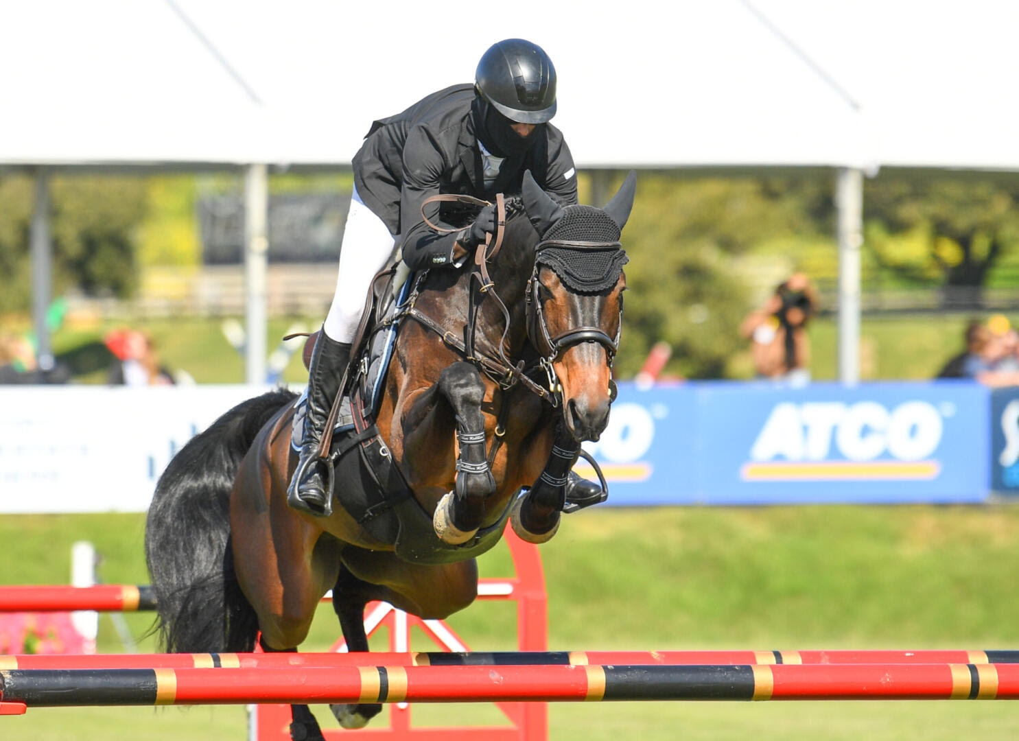 James Chawke Claims Back-to-Back Wins at Blenheim EquiSports. Rivetti winst 2* Grand Prix!