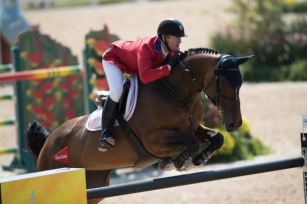 Mclain Ward wins first show with new horse Hija van Stokapelleken
