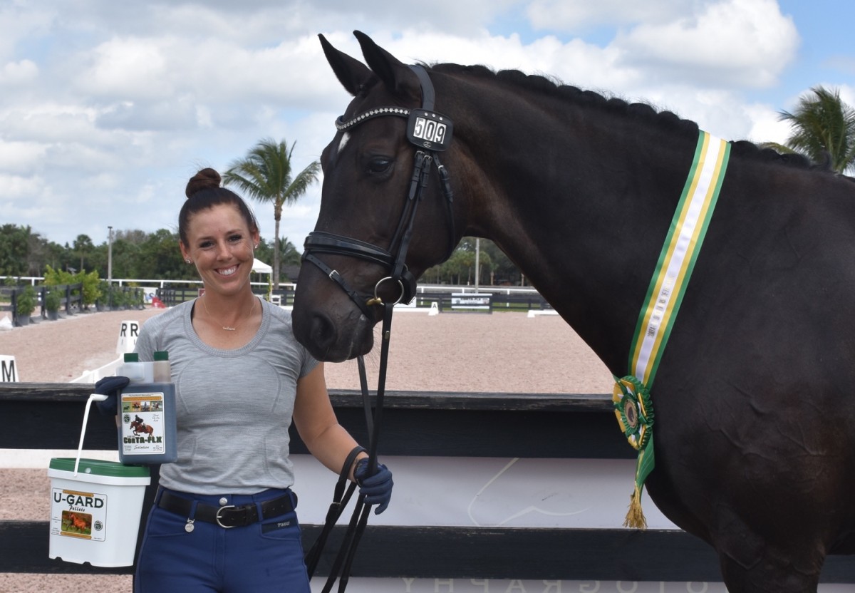 Kasey Perry-Glass’ Dublet shines again with the  Corta-Flx® Sport Horse of the Week Award