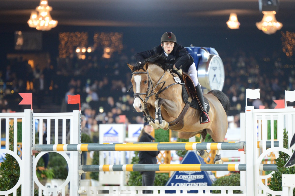 Unbeatable Thibeau Spits jumps to victory in FEI Pony Throphy of Mechelen