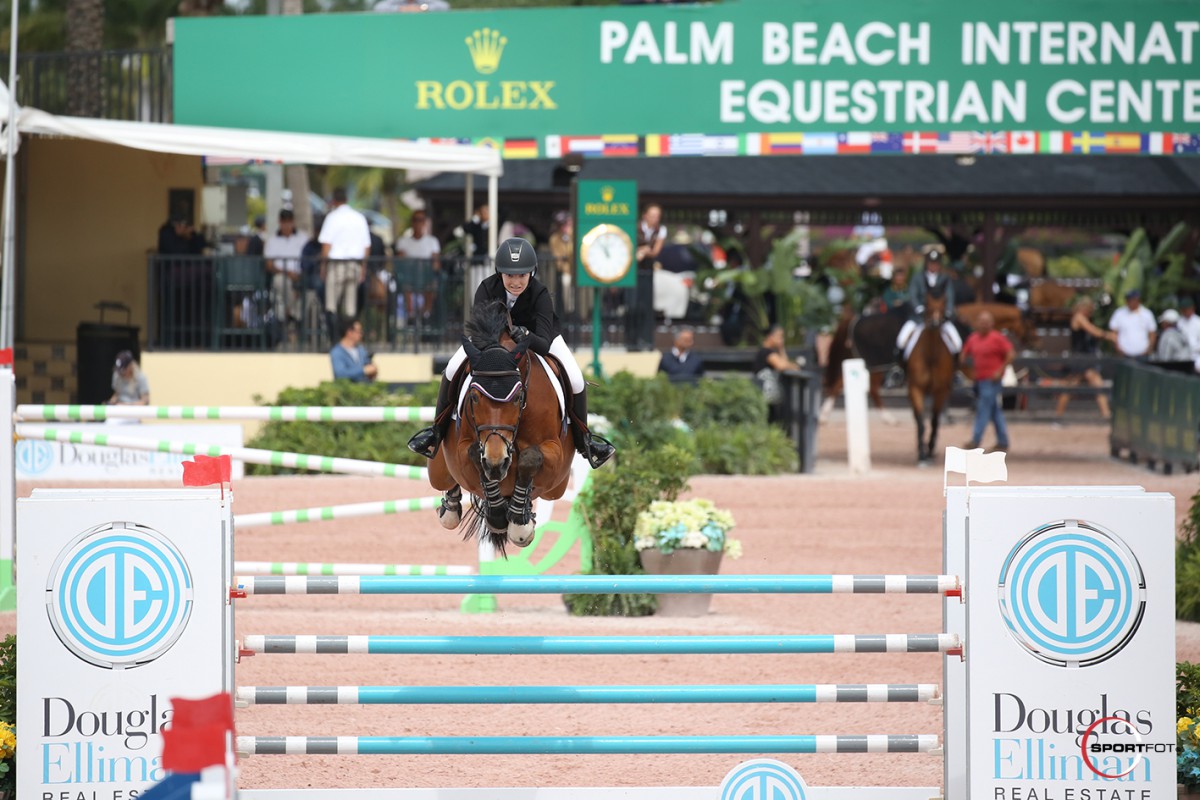 Lucy Deslauriers Comes Back to Win $132,000 Equinimity WEF Challenge Cup Round 12 at 2018 WEF