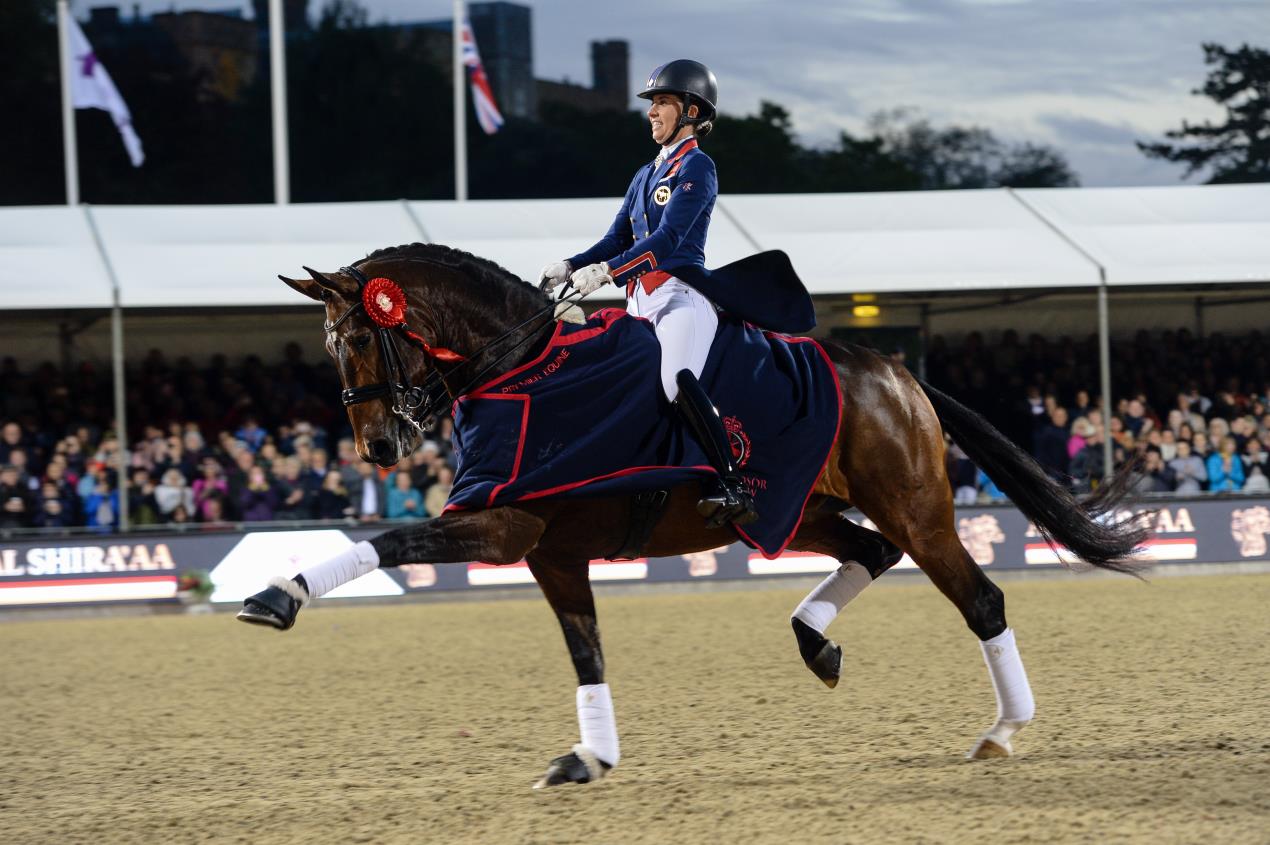 Charlotte Dujardin and Erlentanz beat yesterdays score and also win Grand Prix Freestyle of Windsor