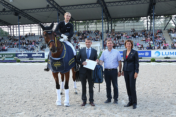 Victory for Sönke Rothenberger in HAVENS Horsefeed-Prize