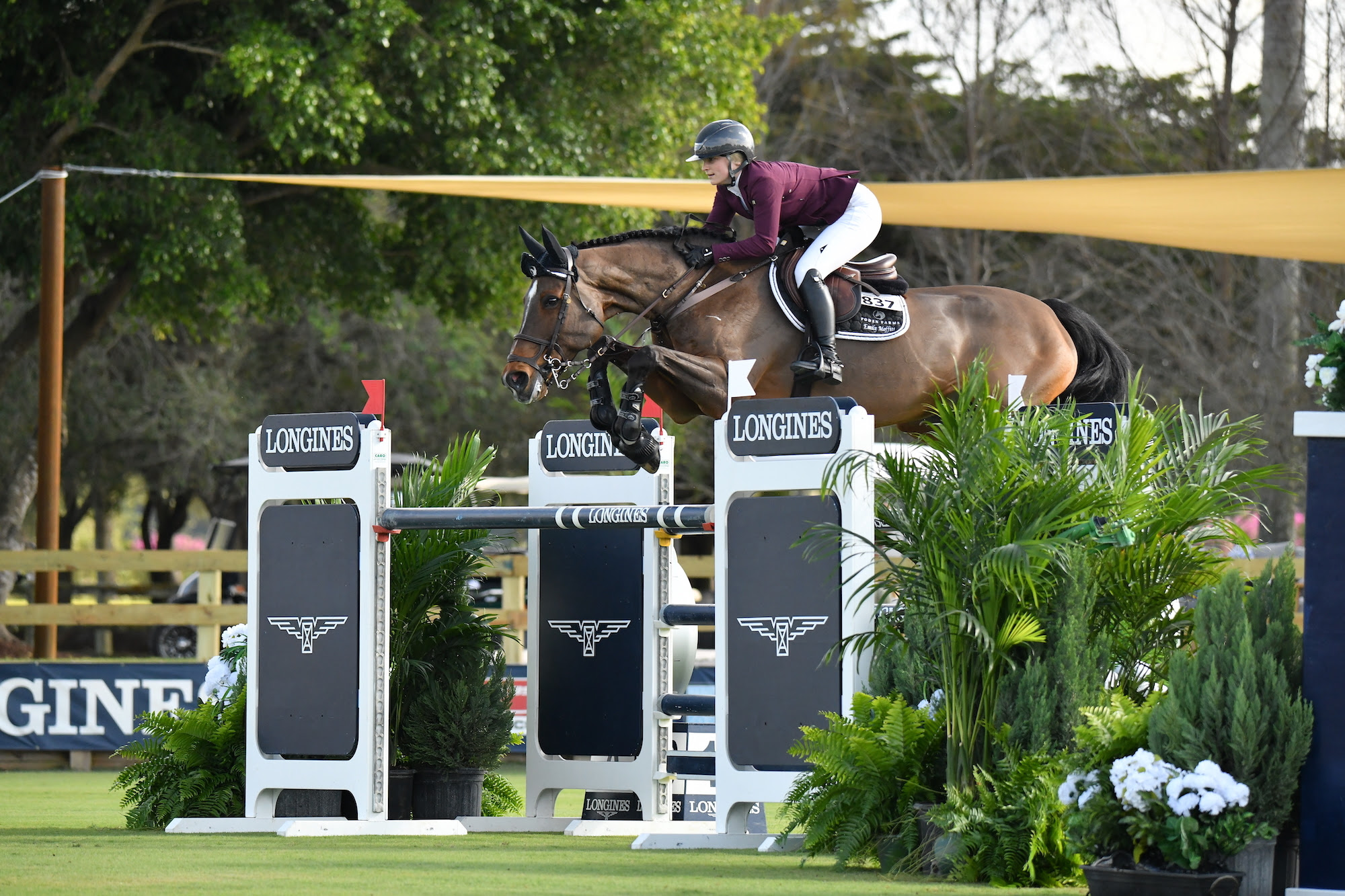 Emily Moffitt and Tipsy du Terral   Can't Be Caught  in $36,600 Suncast Welcome Stake CSI4*-W