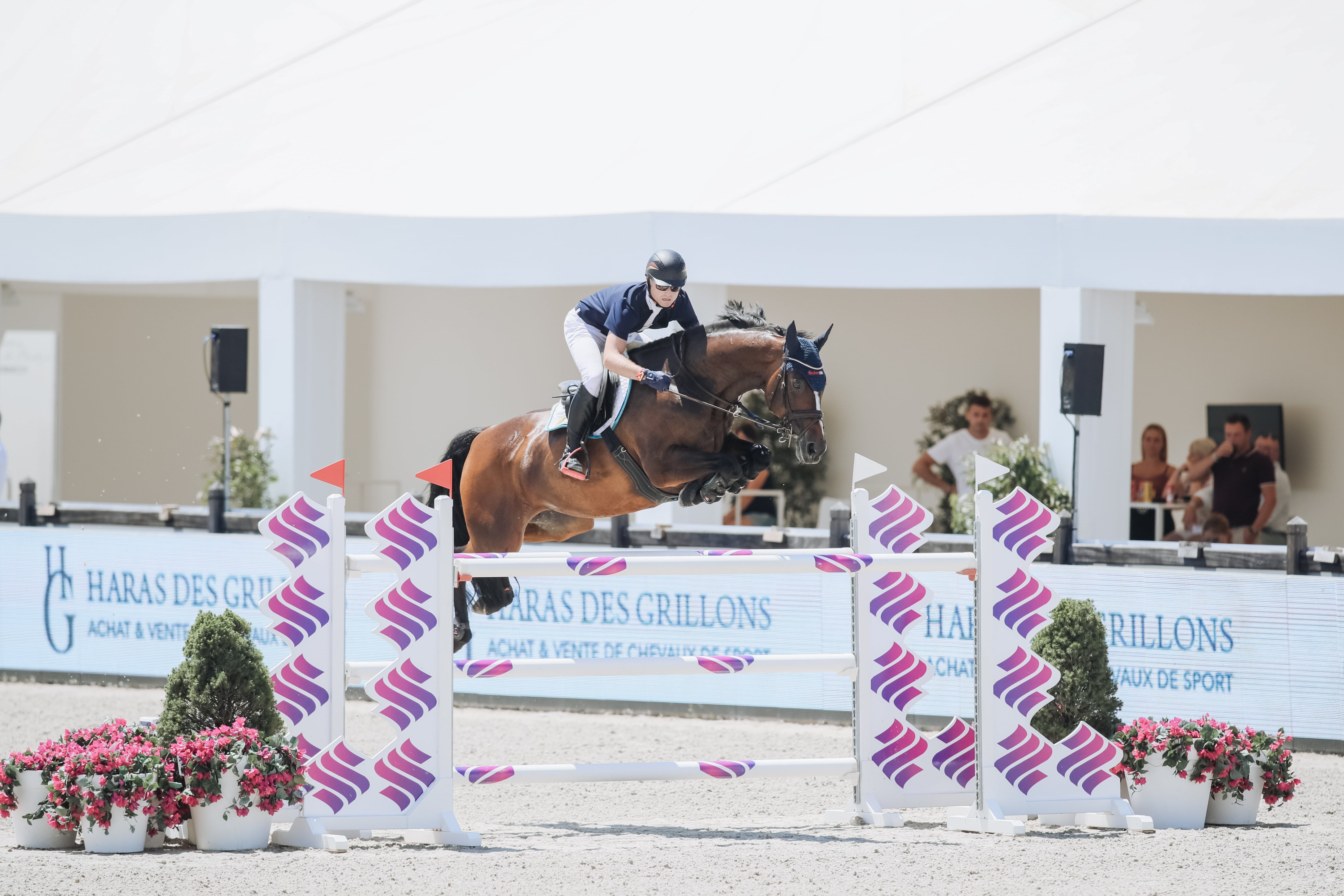 Michael Jung jumps to the victory in CSI2* Grand Prix in St-Tropez