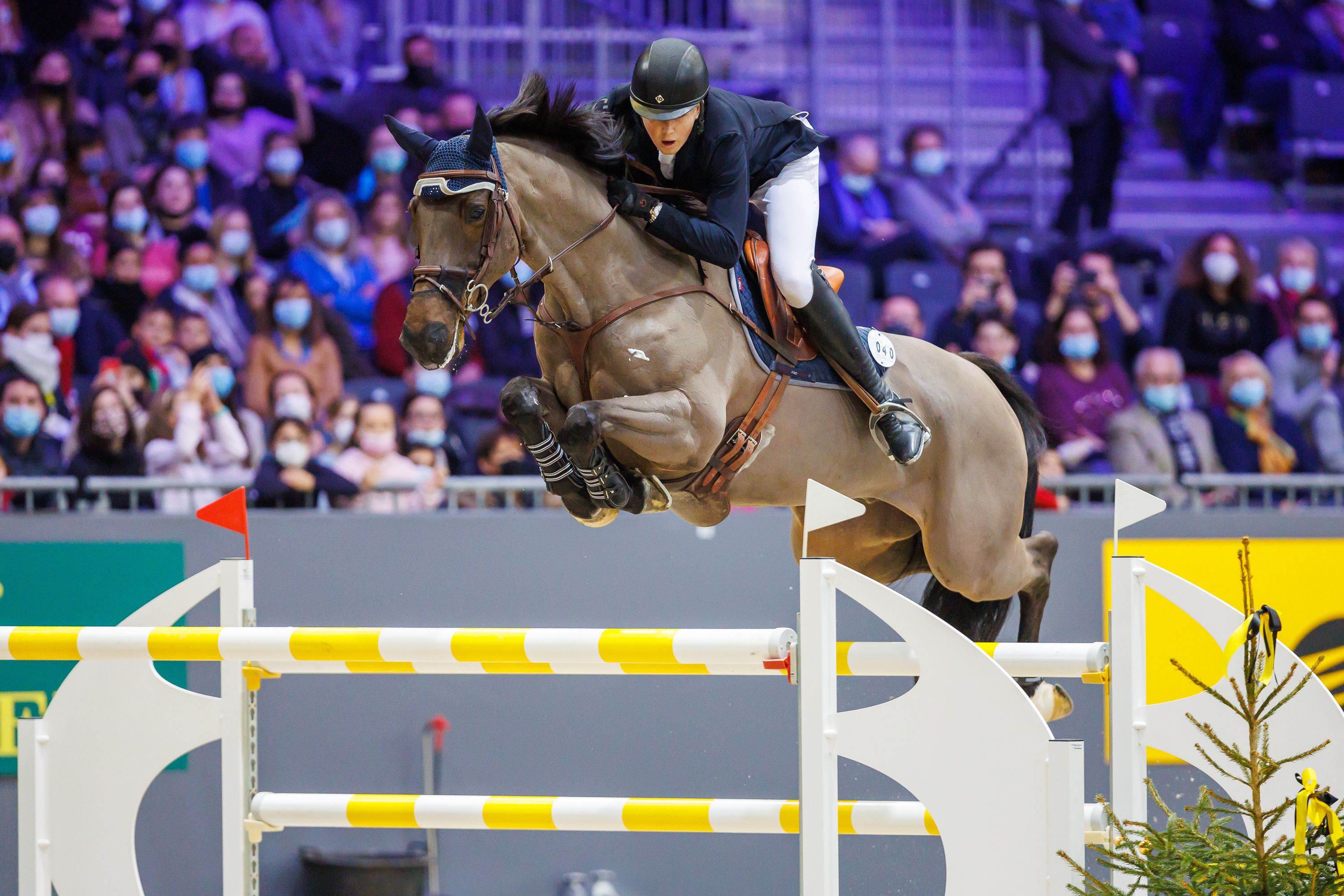 Harry Charles claims victory in the 1.60m Coupe de Genève class