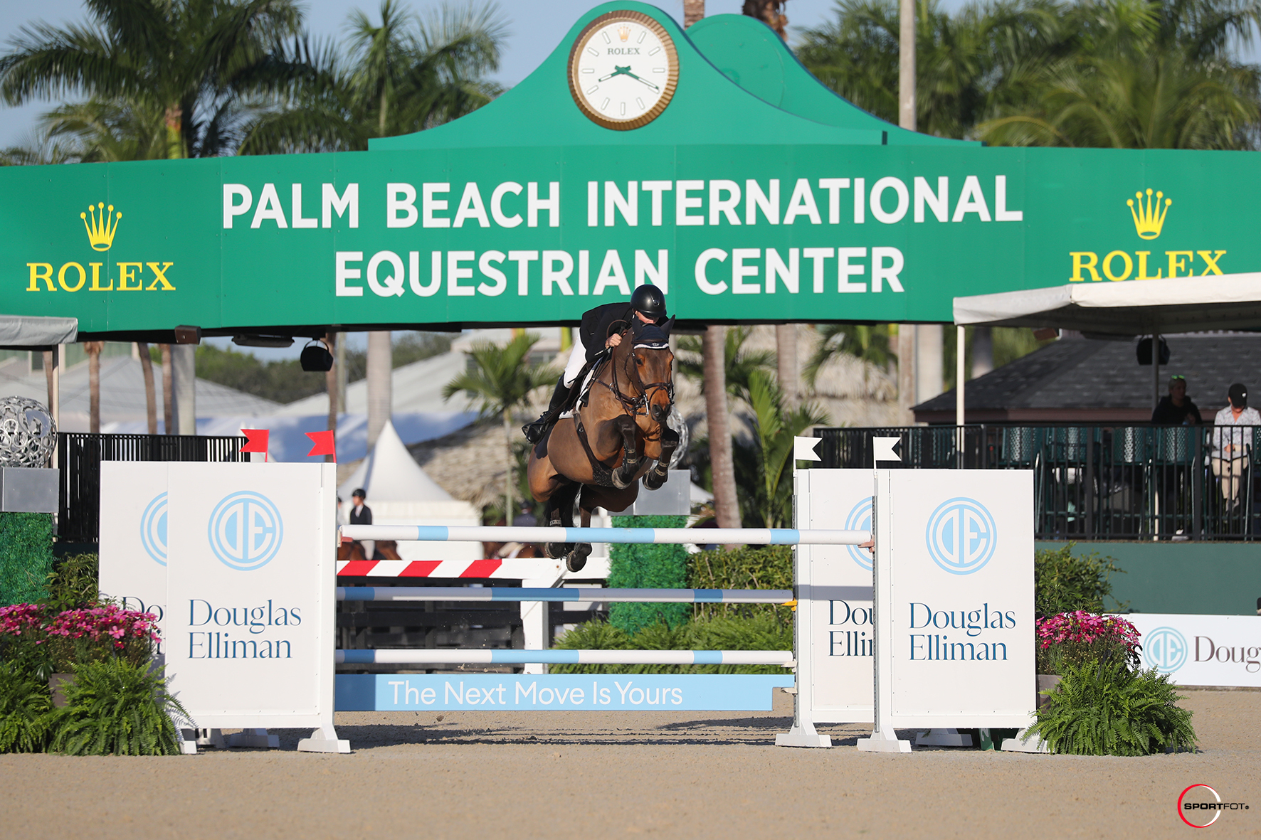 Grant Seger Opens Up the 2022 Winter Equestrian Festival with 1.45m Jumper Victory