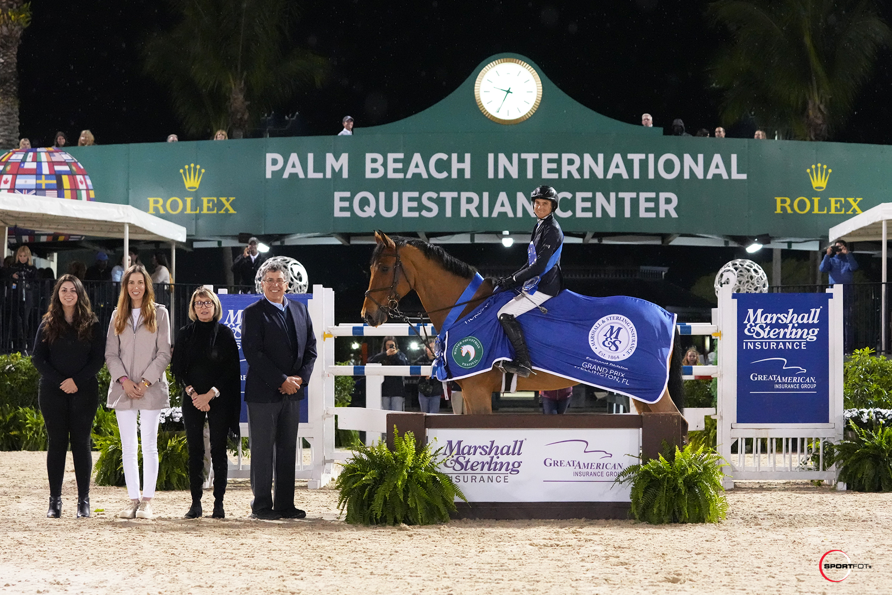 Laura Chapot and Chandon Blue unbeatable in the Grand Prix at WEF