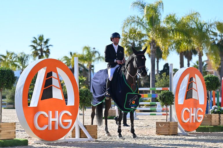 MET: Simon Delestre and Dexter Fontenis Z race to victory in the 1.50m Grand Prix of Oliva