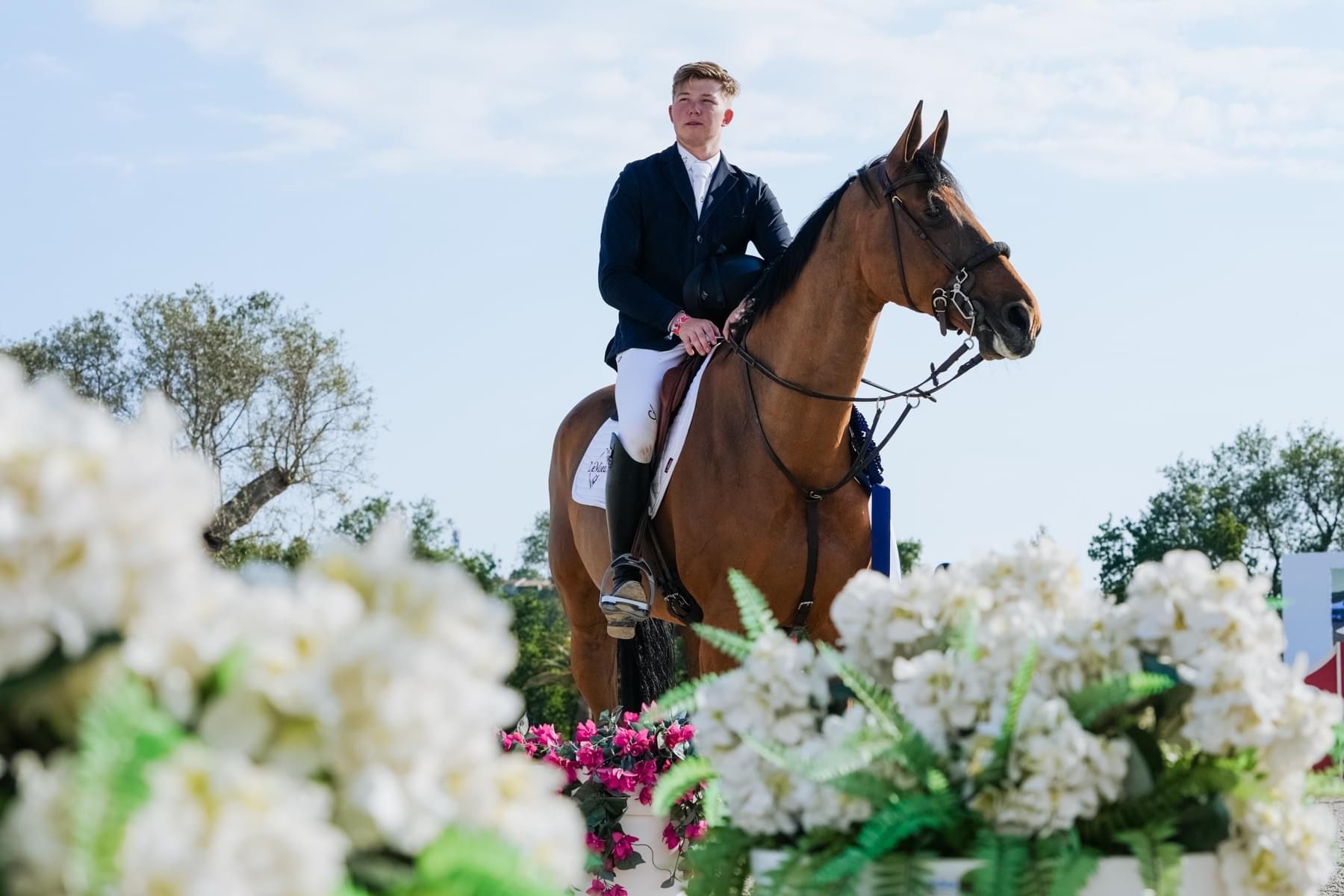 Harry Charles concludes the day with a victory in the 1m50 LR class of Saint Tropez