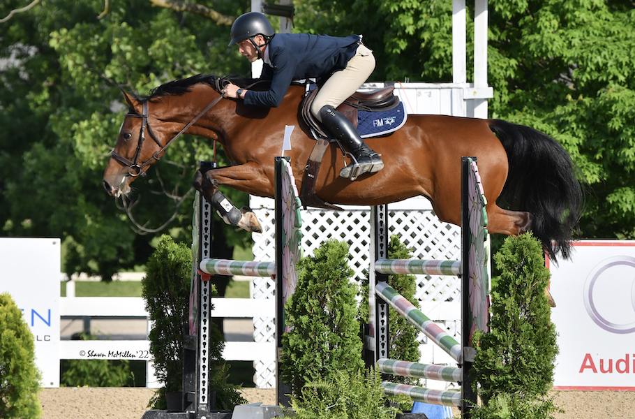 Roberto Mendoza and Queen B win 6-year-old Jumper At Kentucky Spring Classic II