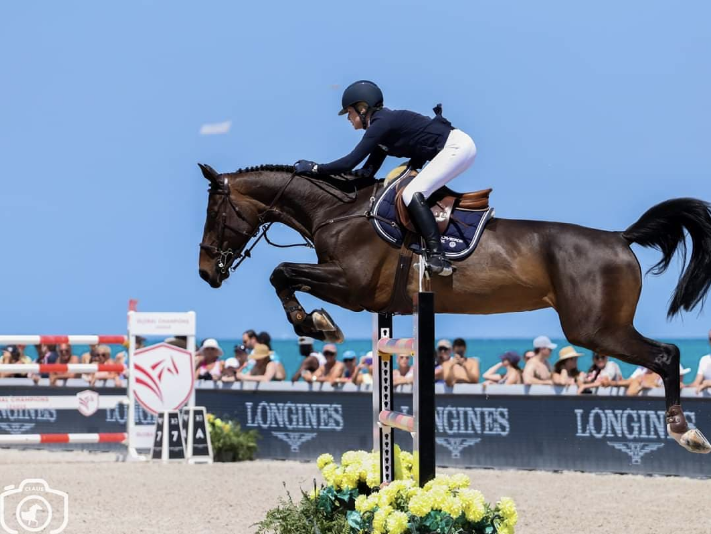 Evelina Tovek steers Cortina 212 to victory in 5* Opening Class of Aachen