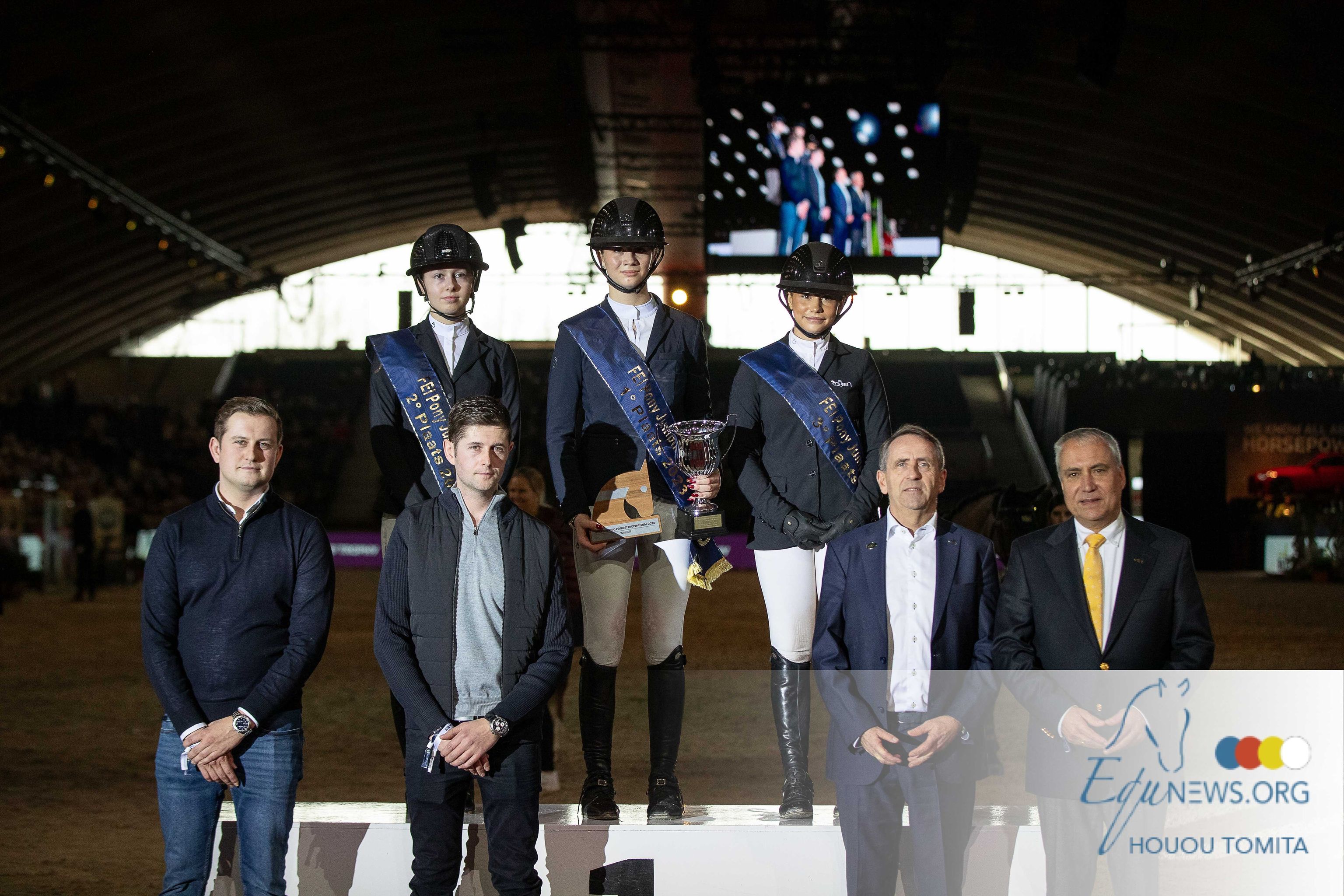 Pony riders secure girl power in Pony Trophy Grand Prix with Himmelreich in the lead