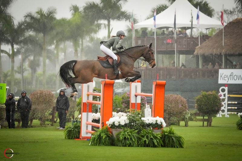 Abigail McArdle and Amanda Derbyshire Tie for First in WEF Challenge Cup