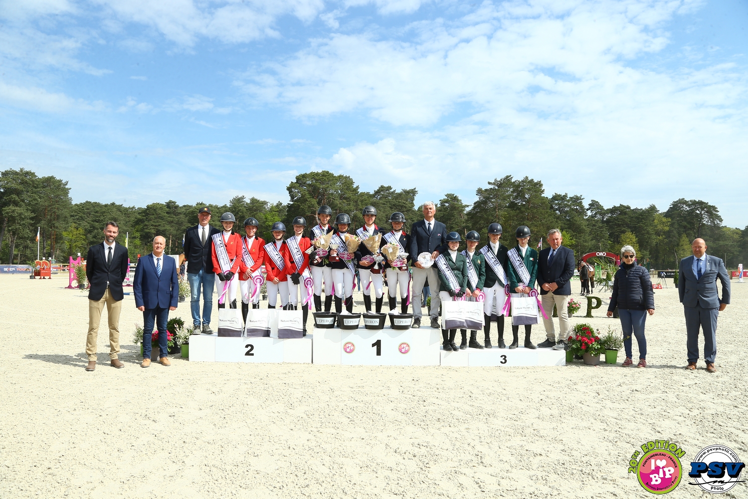La deuxième place des Juniors belges à la Coupe des Nations de Fontainebleau, France, remporte la victoire.