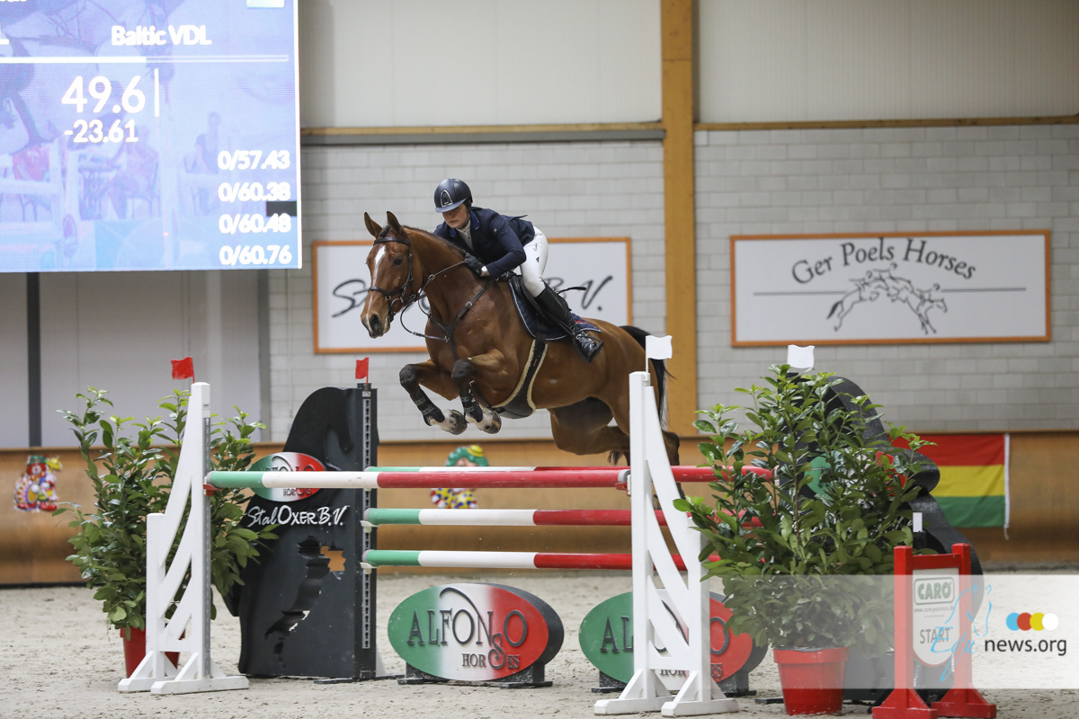 Nederlandse "girlpower" in jonge paarden rubrieken Arezzo