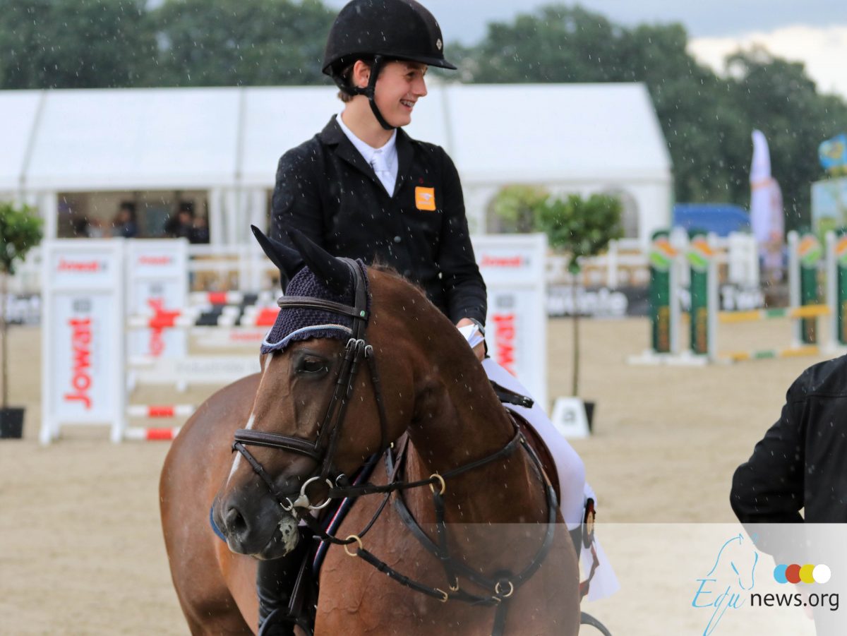 Nederland rijdt zich naar een tweede plaats in de Nations Cup voor pony's in Chevenez