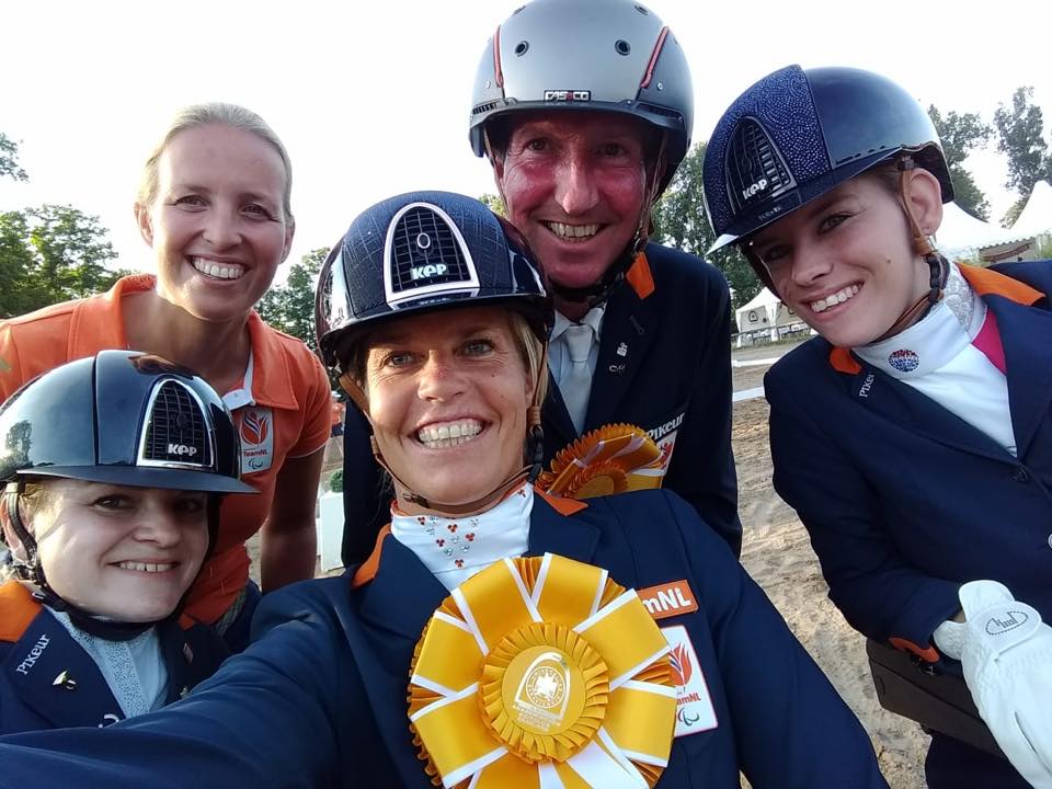 Nederlands paradressuur team wint Nations Cup