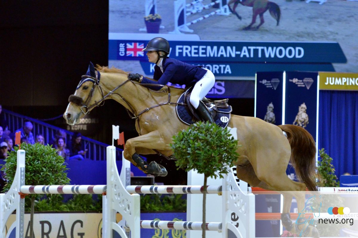 Lilly Attwood on top in CSI4* 1m45