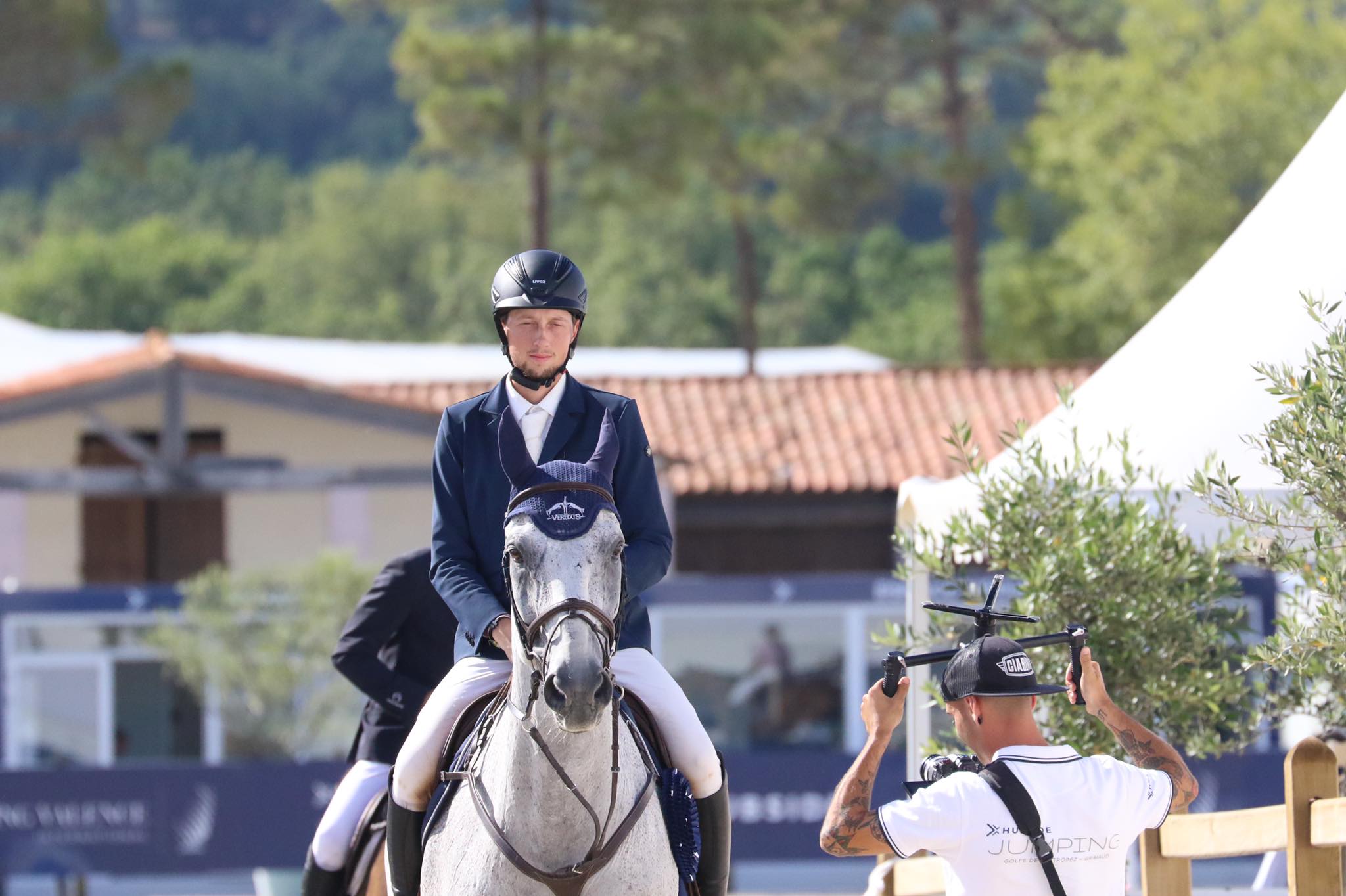 Martin Fuchs collects ranking points in CSI5* Hubside